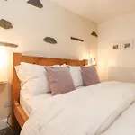The Wonky Burrow Appartamento Bowness-on-Windermere