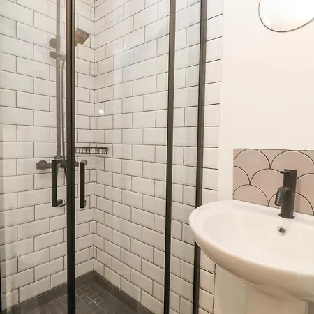 Apartment The Wonky Burrow Bowness-on-Windermere